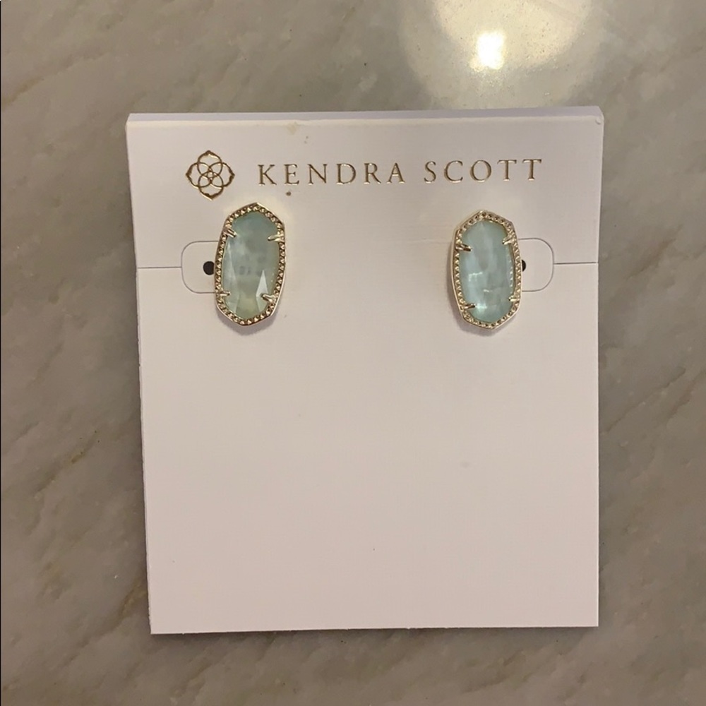 Kendra Scott Earrings!